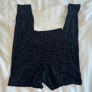 Lululemon Align Joggers 28 inch inseam Size 2 - Formation Camo Deep Coal Multi